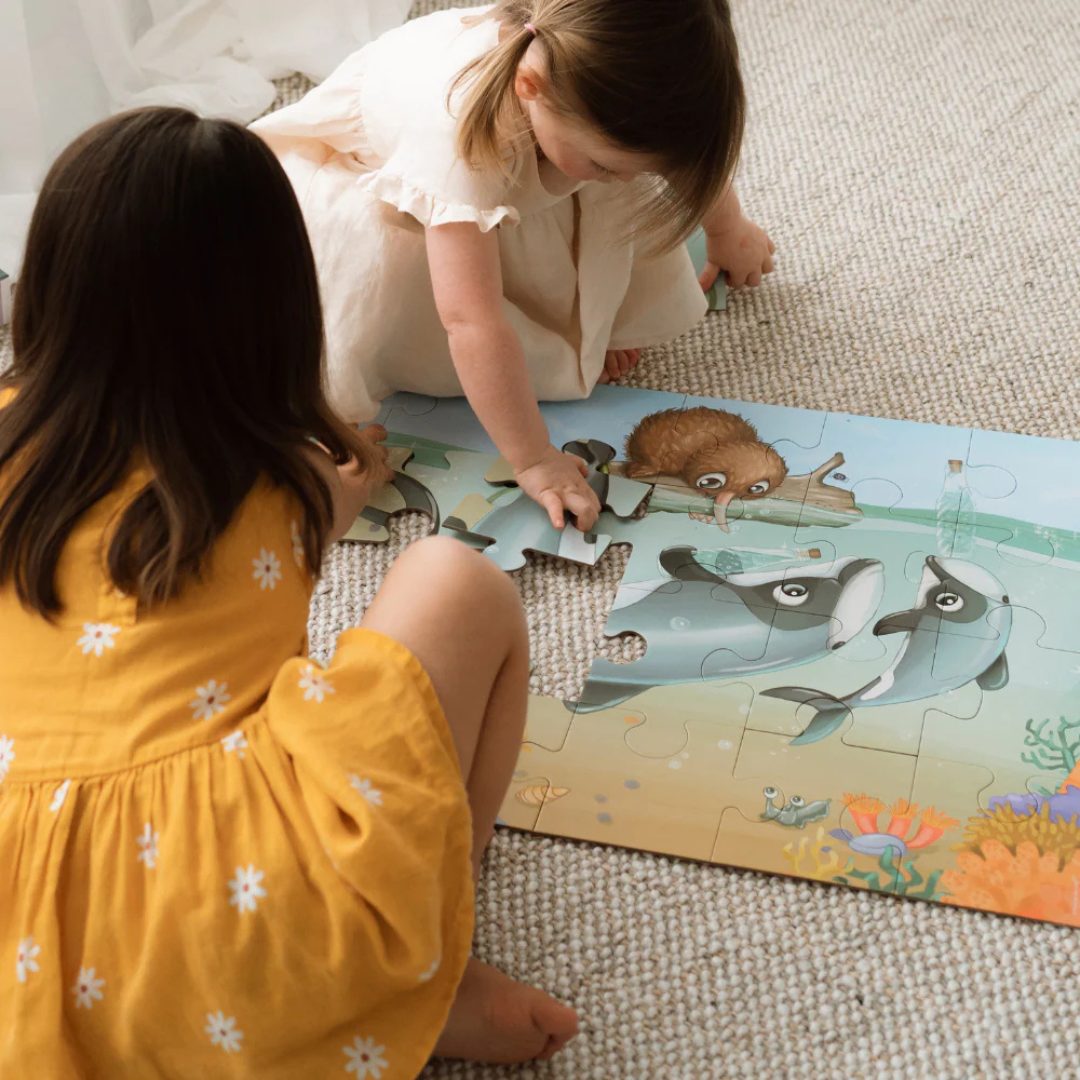Kuwi The Kiwi Maui Dolphin - 24 Piece Puzzle